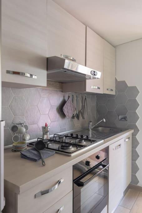 רומא Penthouse With Jacuzzi On Private Terrace In Trastevere מראה חיצוני תמונה